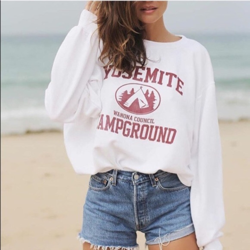 Sweatshirt